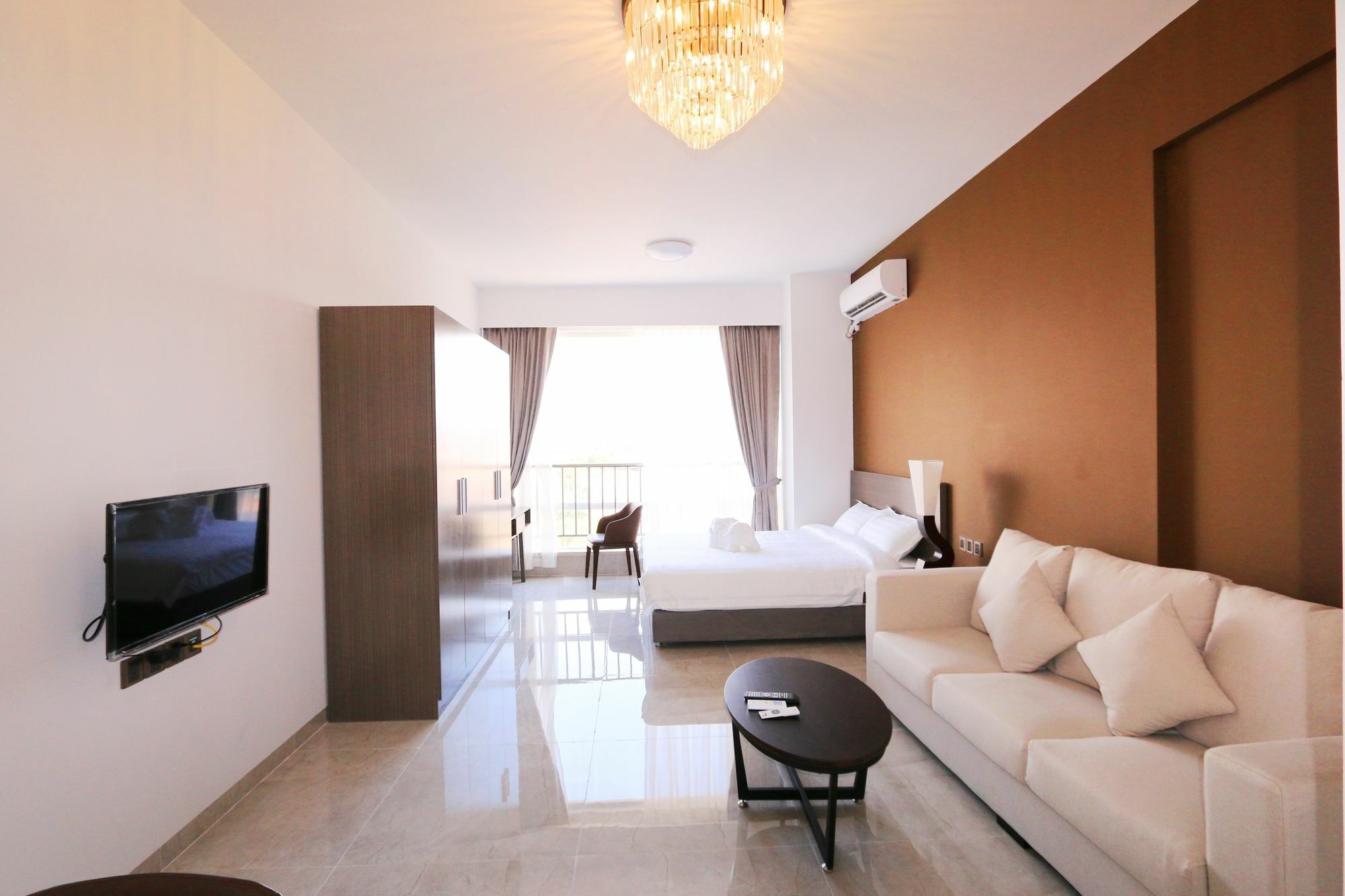 Eastland Hotel & Apartment Phnompen Kültér fotó