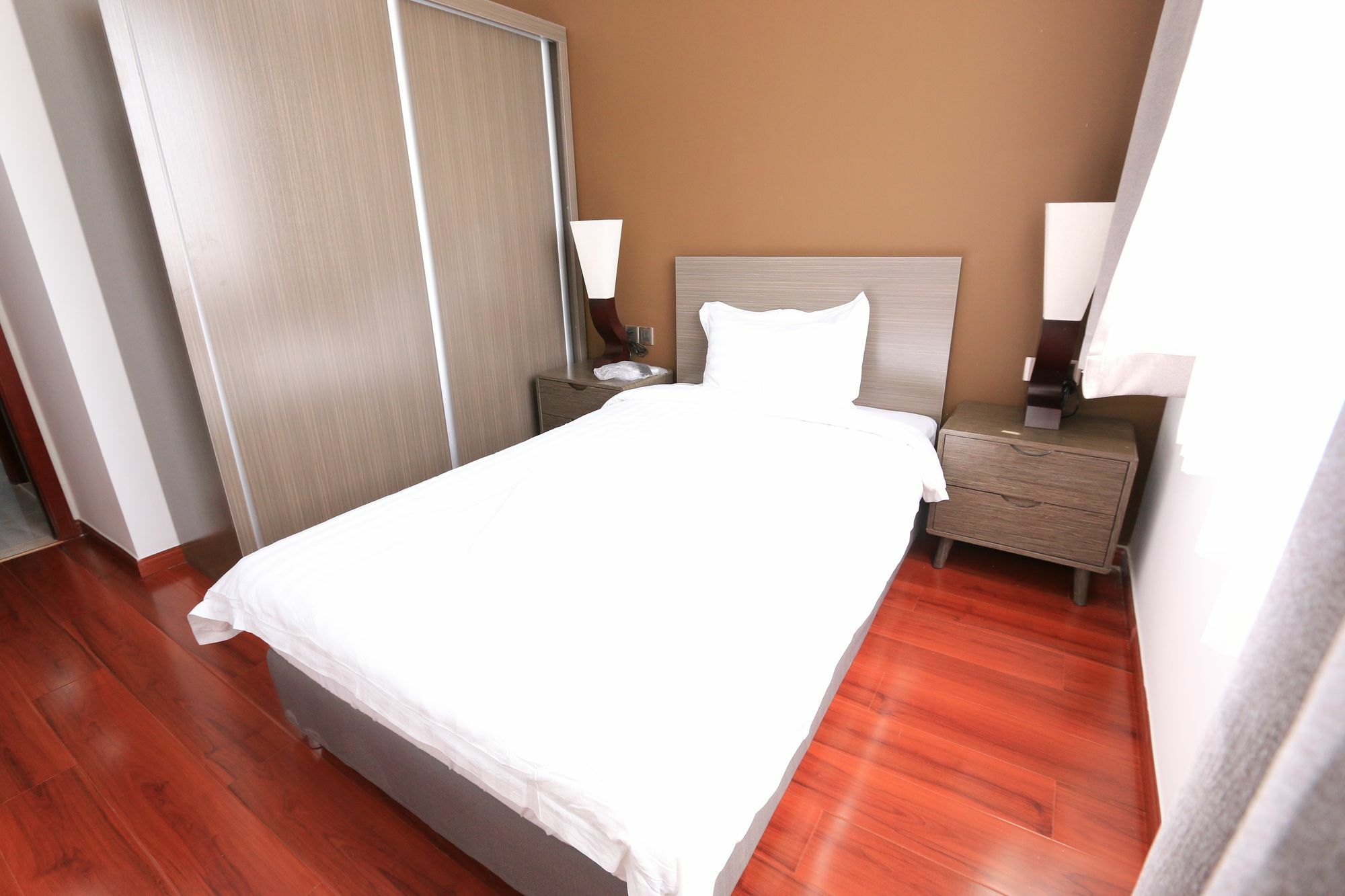 Eastland Hotel & Apartment Phnompen Kültér fotó